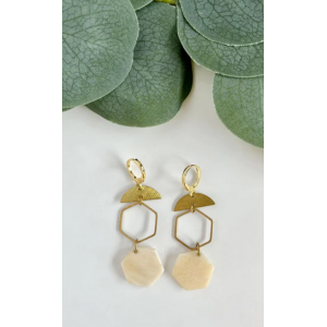 Honey Hug Earring